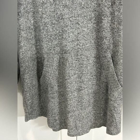 Torrid Super Soft Plush Cowl Raglan Tunic Sweatshirt - 1X - Picture 3 of 4